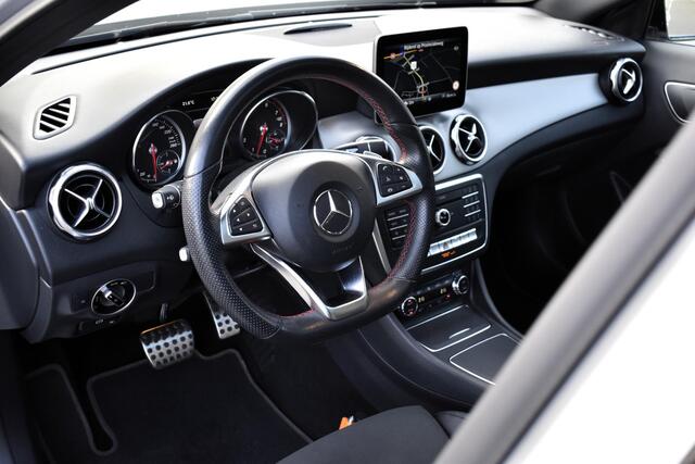 Mercedes-Benz GLA-KLASSE 180 Business Solution AMG Night Upgrade