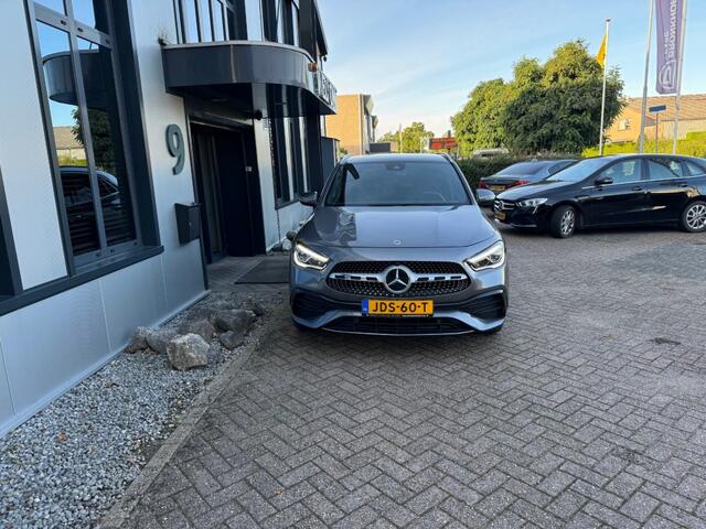 Mercedes-Benz GLA-KLASSE e AMG-pakket, 160PK parkeerassist, camera's, keyless, lane-assist, NIEUWSTAAT!