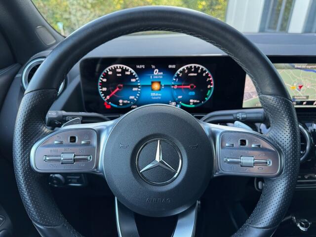 Mercedes-Benz GLA-KLASSE e AMG-pakket, 160PK parkeerassist, camera's, keyless, lane-assist, NIEUWSTAAT!