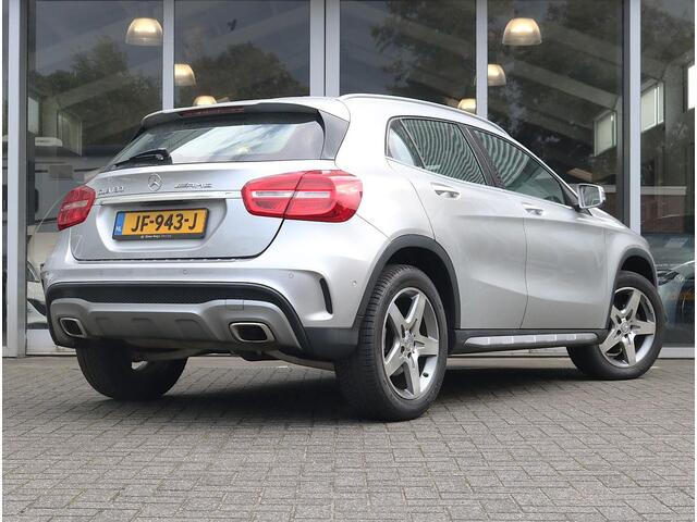 Mercedes-Benz GLA-KLASSE 180 AMG Line | Panoramadak