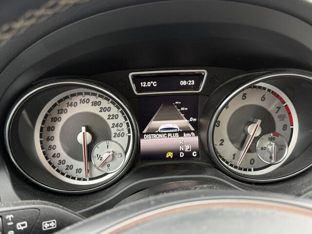 Mercedes-Benz GLA-KLASSE 200 Trekhaak | Camera | Distronic | Xenon | Stoelverwarming | Navi | Compleet Onderhouden