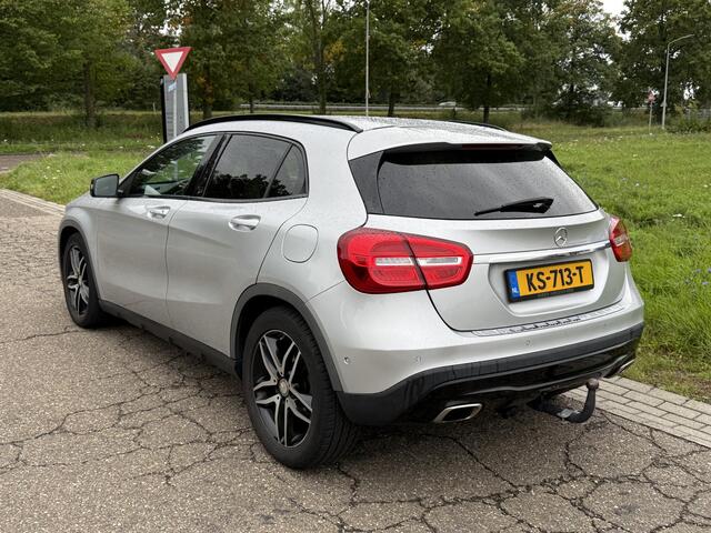 Mercedes-Benz GLA-KLASSE 200 Trekhaak | Camera | Distronic | Xenon | Stoelverwarming | Navi | Compleet Onderhouden