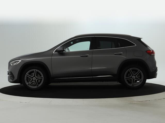 Mercedes-Benz GLA-KLASSE 250 e AMG Plug-In Hybride AMG Line | Sfeerverlichting | Achteruitrijcamera | Stoelverwarming voor. | Ledkoplampen. Inclusief 48 maanden MB Certified garantie voor Europa.