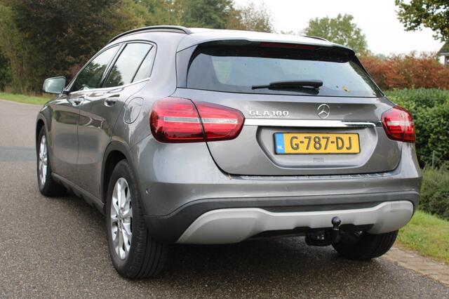 Mercedes-Benz GLA-KLASSE 180 1.6i 122pk Business Solution automaat ECC/cruise/navi/camera/trekhaak