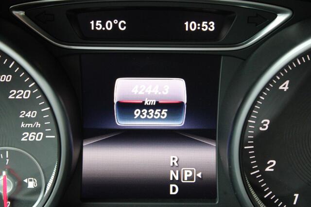 Mercedes-Benz GLA-KLASSE 180 1.6i 122pk Business Solution automaat ECC/cruise/navi/camera/trekhaak
