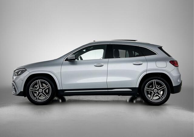 Mercedes-Benz GLA-KLASSE 180 Business Solution AMG | Trekhaak | GUARD 360 ° Vehicle protection Plus | Advanced Sound System | MULTIBEAM LED | Dodehoekassistent | Keyless-Go comfortpakket | EASY PACK achterklep |