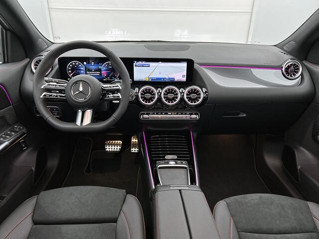 Mercedes-Benz GLA-KLASSE 180 Business Solution AMG | Trekhaak | GUARD 360 ° Vehicle protection Plus | Advanced Sound System | MULTIBEAM LED | Dodehoekassistent | Keyless-Go comfortpakket | EASY PACK achterklep |