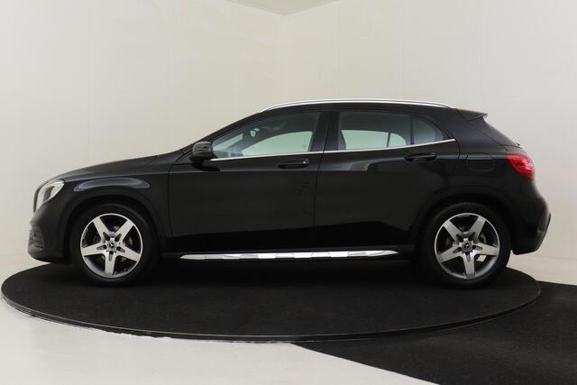 Mercedes-Benz GLA-KLASSE 180 BUSINESS SOLUTION AMG -CRUISE|AMG-STYLING|18"|STOELVERWARMING