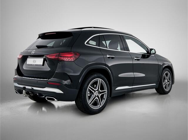 Mercedes-Benz GLA-KLASSE 180 Business Solution AMG | Trekhaak | Advanced Sound System | Multibeam LED | Panoramaschuifdak | Smartphone integratie | EASY PACK achterklep | Keyless-Go comfortpakket |
