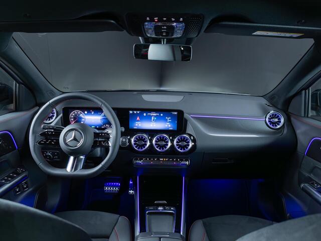 Mercedes-Benz GLA-KLASSE 250 e Business Solution AMG Panorama dak | Trekhaak