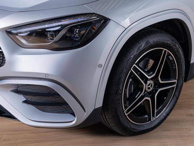 Mercedes-Benz GLA-KLASSE 250 e Business Solution AMG Panorama dak | Trekhaak