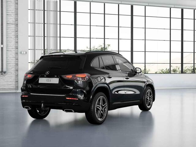 Mercedes-Benz GLA-KLASSE 180 Business Solution AMG