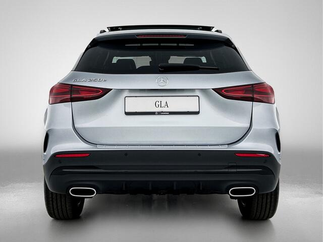 Mercedes-Benz GLA-KLASSE 250 e Business Solution AMG | Nightpakket | Smartphone integratie | Multibeam LED | Panoramaschuifdak | Stoelverwarming voor |