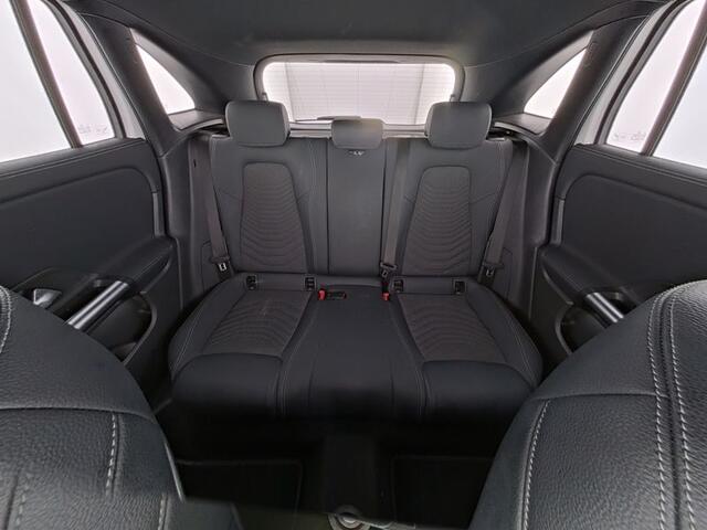 Mercedes-Benz GLA-KLASSE 250 e Face Lift Plug-In Hybride Distronic | Stoelverwarming voor | Ledkoplampen | Easy Pack Achterklep | MultiBeam Koplampen | 11 kW Laden . Inclusief 24 maanden MB Certified garantie voor Europa.