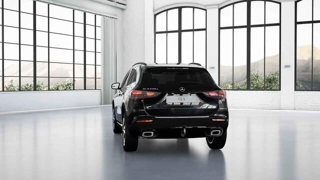 Mercedes-Benz GLA-KLASSE 250 e Luxury Line | Night | Trekhaak | 360 camera | Stuurverwarming | Stoelverwarming |