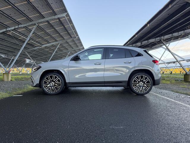 Mercedes-Benz GLA-KLASSE 250e Business Solution AMG | Night | AMG Line plus | Panoramaschuifdak | Head-Up | Trekhaak | 360 camera | Memory stoelen |
