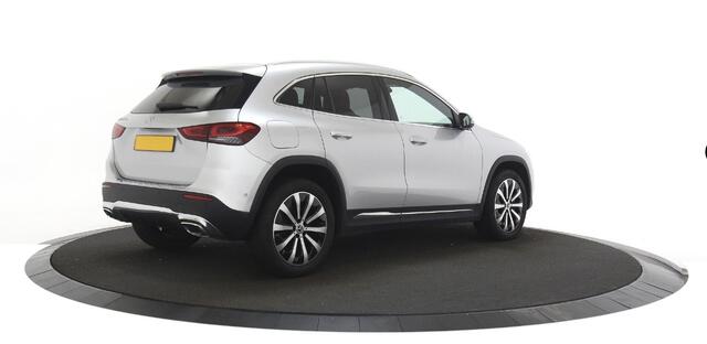 Mercedes-Benz GLA-KLASSE 250 e Business Solution Navigatie / Cruise / Camera