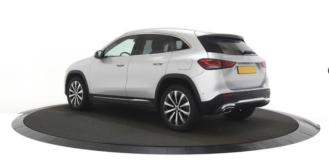 Mercedes-Benz GLA-KLASSE 250 e Business Solution Navigatie / Cruise / Camera