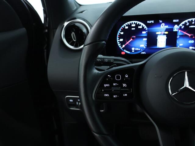 Mercedes-Benz GLA-KLASSE 250 e Plug-In Hybride | Trekhaak | EASY PACK achterklep | Ledkoplampen | Stoelverwarming voor | Spiegelpakket. Inclusief 24 maanden MB Certified garantie voor Europa.