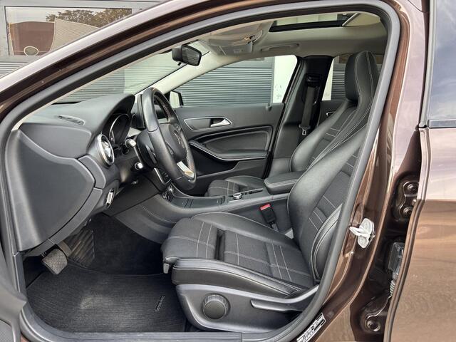 Mercedes-Benz GLA-KLASSE 180 Ambition | Panoramadak | Navigatie | Bi-Xenon | 1e eigenaar!! |