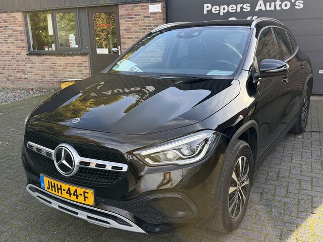 Mercedes-Benz GLA-KLASSE 250 e AMG Line Plug in Hybrid 1e eigenaar Camera stoelverwarming Incl btw .