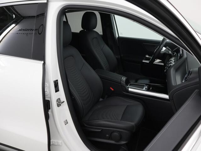 Mercedes-Benz GLA-KLASSE 250 e Luxury Line | Trekhaak | Night pakket | Stoelverwarming |