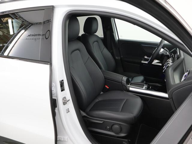 Mercedes-Benz GLA-KLASSE 250 e Star Edition AMG Line | Night | Stoelverwarming | Widescreen | Sfeerverlichting | Multibeam |