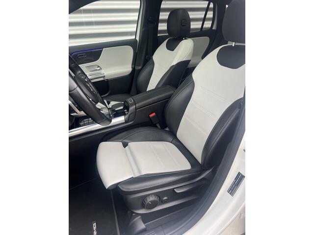 Mercedes-Benz GLA-KLASSE 200 AMG Pano Sfeer Camera