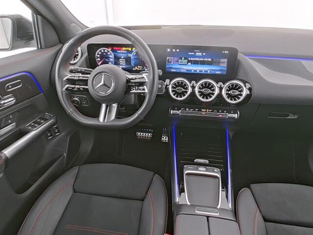 Mercedes-Benz GLA-KLASSE 250 e AMG Plug-in hybride AMG Line Premium Plus | Panorama Schuif-Kanteldak | Head-up-Display | Memory Voorstoelen | 360°-Camera. Inclusief 24 maanden MB Certified garantie voor Europa.