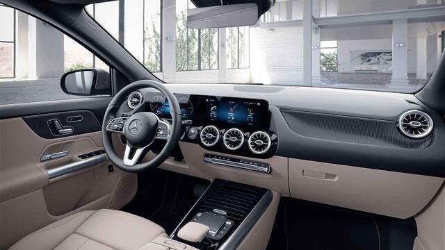 Mercedes-Benz GLA-KLASSE 250 e Business Solution Luxury Limited | Panoramadak | Trekhaak | Sfeerverlichting | Memory | Beige interieur | Sfeerverlichting |