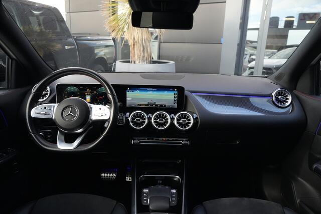 Mercedes-Benz GLA-KLASSE 250 4MATIC AMG Line 225pk Panoramadak/Stoelverwarming/Camera