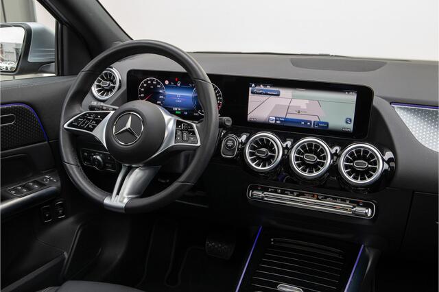 Mercedes-Benz GLA-KLASSE 250 e Luxury Line, Panorama, Key-Less, Hybrid 2024