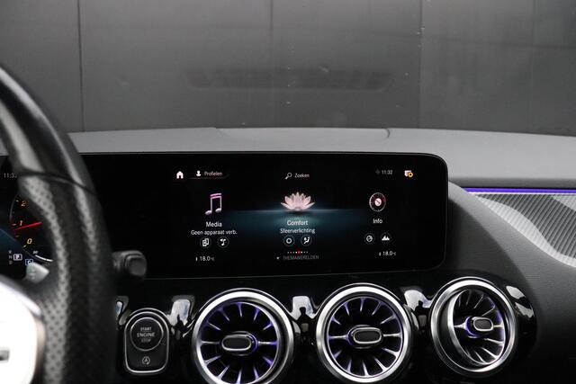 Mercedes-Benz GLA-KLASSE 180 AMG Line | PANO | CAMERA | NAVI | CRUISE | LMV |