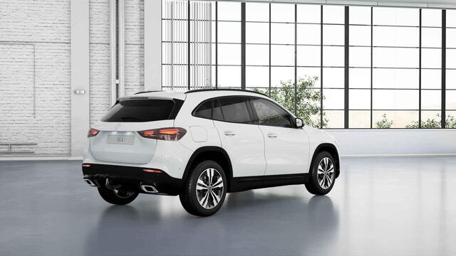 Mercedes-Benz GLA-KLASSE 250 e Luxury Line | Rij assistentie ppaket | Trekhaak | Stoelverwarming |