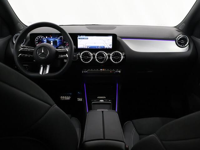 Mercedes-Benz GLA-KLASSE 250 e AMG Night | Panoramadak | Trekhaak | Night pakket | Memory |