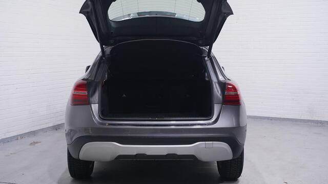 Mercedes-Benz GLA-KLASSE 180 Business Solution Limited Navi Clima Camera PDC NAP Leder/stof Sportstoelen Led koplampen