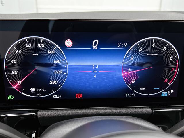 Mercedes-Benz GLA-KLASSE 180 Business Solution AMG | Trekhaak | MULTIBEAM LED | Nightpakket | Panoramaschuifdak | Smartphone Integratie | Keyless-Go comfortpakket | EASY PACK achterklep |