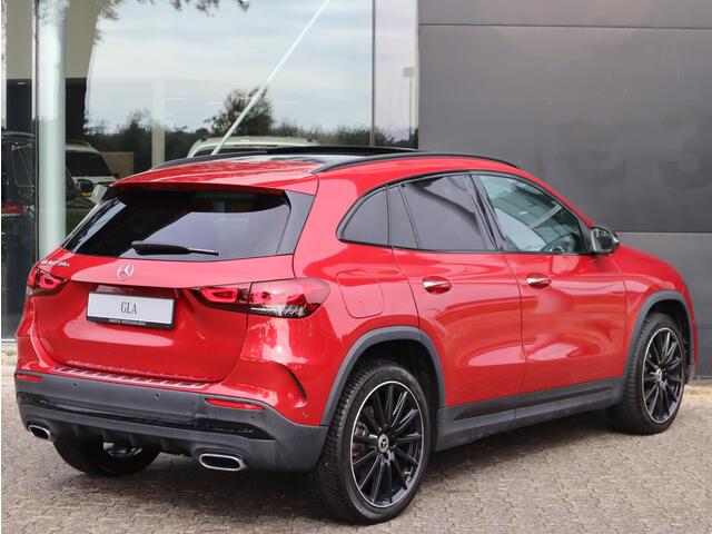 Mercedes-Benz GLA-KLASSE 250 e AMG Line