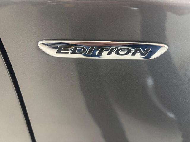 Mercedes-Benz GLA-KLASSE 200 Premium Plus Panorama Camera Ambilight Edition