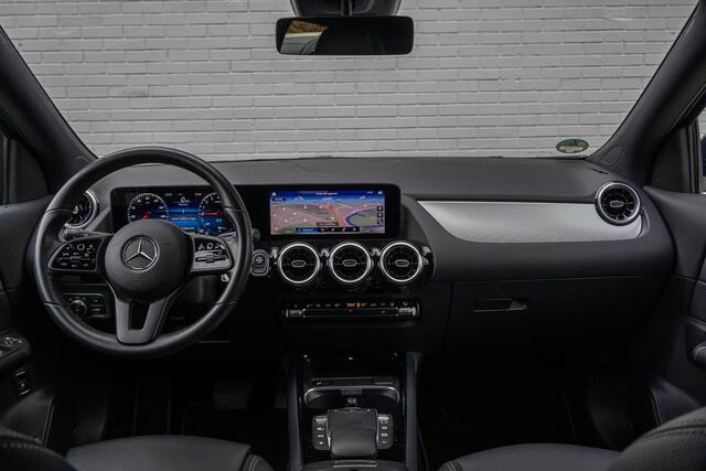 Mercedes-Benz GLA-KLASSE 250 e Vol leder| Camera|PDC|App|Lane assist