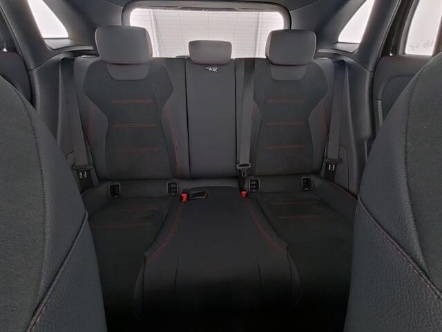 Mercedes-Benz GLA-KLASSE 250 e AMG Plug-In Hybride Trekhaak | AMG Line | Panorama Schuif-Kanteldak | Parkeerpakket met 360°-camera | Distronic | Stuur en Stoelverwarming. Inclusief 24 maanden MB Certified garantie voor Europa.