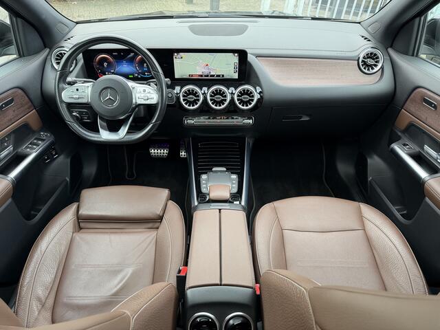 Mercedes-Benz GLA-KLASSE 250 e AMG Line Pano-Dak | Leer | Stoelverw. | Sfeerverlichting
