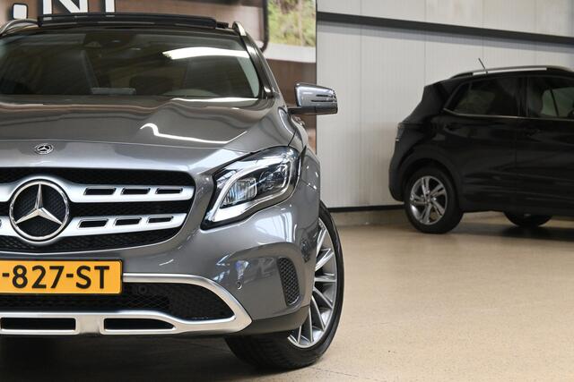 Mercedes-Benz GLA-KLASSE 180 122pk Premium Plus | Panoramadak | LED | Elek. klep | 100% (Dealer) onderhouden label
