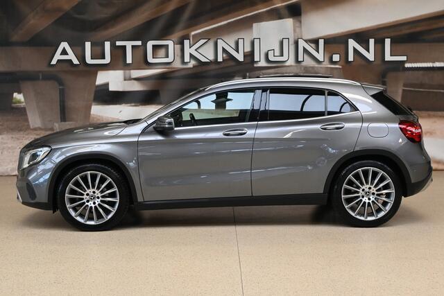 Mercedes-Benz GLA-KLASSE 180 122pk Premium Plus | Panoramadak | LED | Elek. klep | 100% (Dealer) onderhouden label