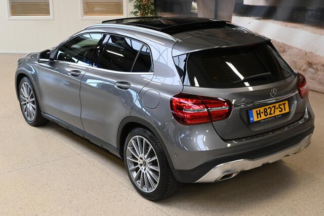 Mercedes-Benz GLA-KLASSE 180 122pk Premium Plus | Panoramadak | LED | Elek. klep | 100% (Dealer) onderhouden label