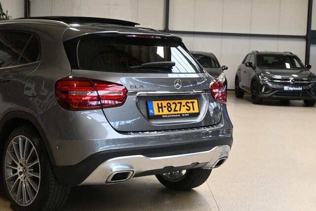 Mercedes-Benz GLA-KLASSE 180 122pk Premium Plus | Panoramadak | LED | Elek. klep | 100% (Dealer) onderhouden label