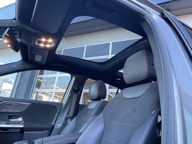 Mercedes-Benz GLA-KLASSE 200 Business Solution AMG | Panoramadak | Night-Pakket | Stoelverwarming | LED koplampen