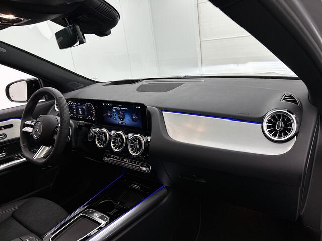 Mercedes-Benz GLA-KLASSE 250 e Business Solution AMG | AMG Line Plus pakket | Head-up Display | Memorypakket | Dodehoekassistent | Smartphone integratie | 360° camera | Augmented Reality navigatie | 20 inch AMG velgen |