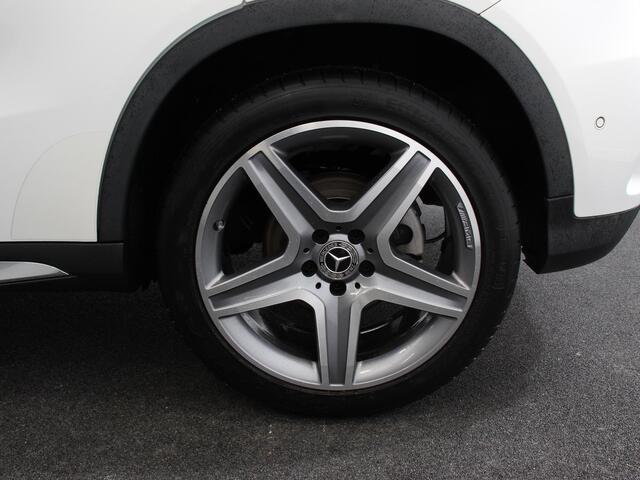 Mercedes-Benz GLA-KLASSE 200 Automaat Premium Plus | AMG Velgen | Climate control | Cruise control | Navigatie | Parkeersensoren | Achteruitrijcamera | Lichtmetalen velgen | Radio | LED | Voorstoelen verwarmd | Apple Carplay/ Android Auto