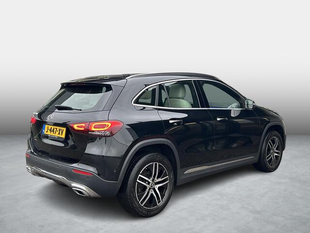 Mercedes-Benz GLA-KLASSE 200 Business Solution Luxury Beige Leer | Panoramadak | Cruise Control
